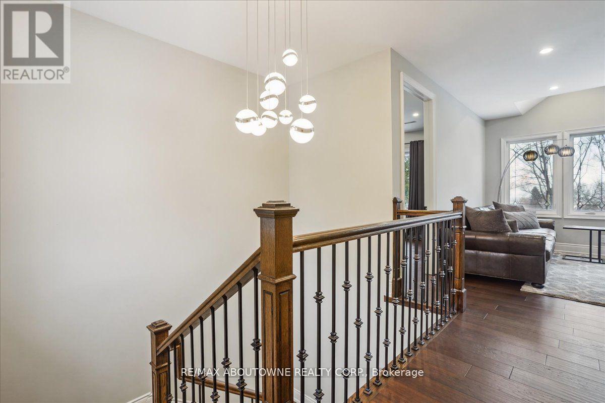 332 Shoreview Road, Burlington (Lasalle), Ontario  L7T 2N5 - Photo 31 - W12445152