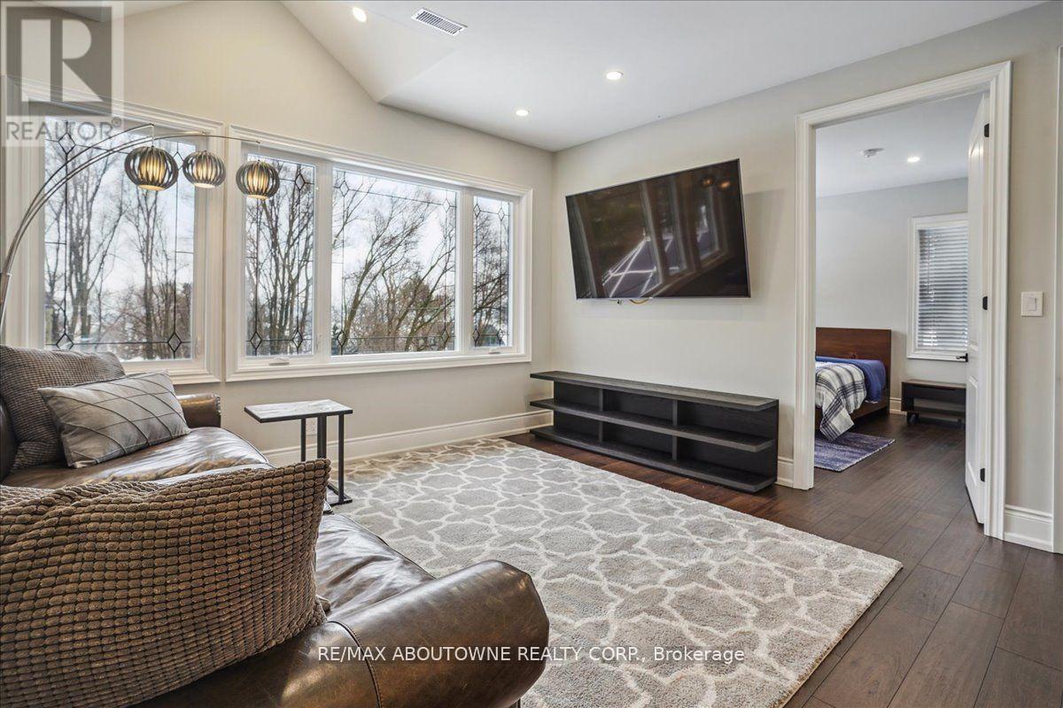 332 Shoreview Road, Burlington (Lasalle), Ontario  L7T 2N5 - Photo 32 - W12445152