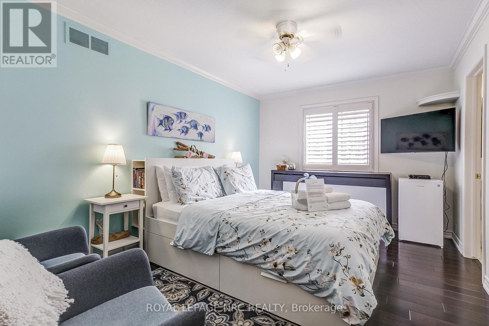 330 Gate Street, Niagara-On-The-Lake, Ontario  L0S 1J0 - Photo 20 - X12445194