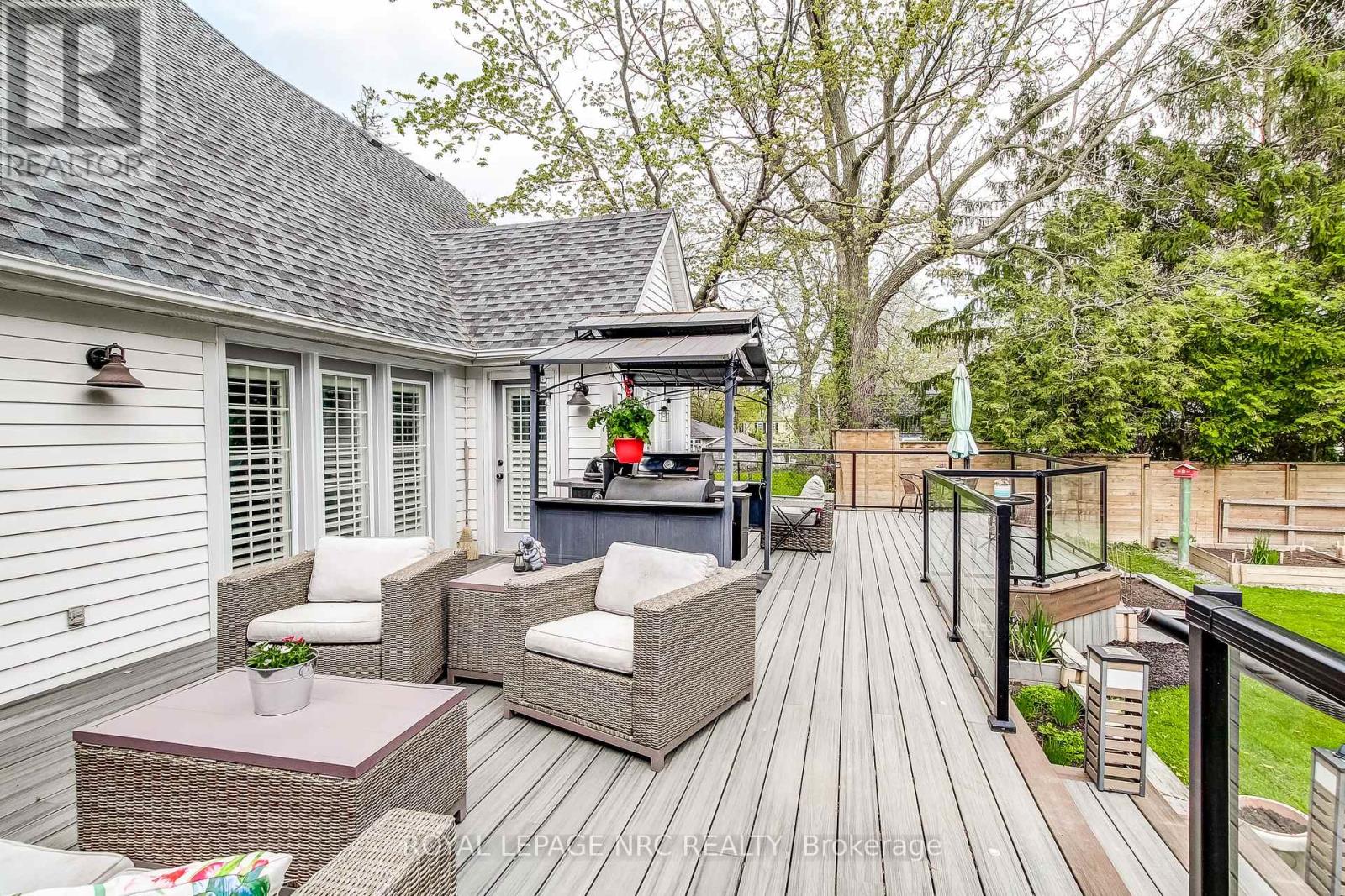 330 Gate Street, Niagara-On-The-Lake, Ontario  L0S 1J0 - Photo 31 - X12445194