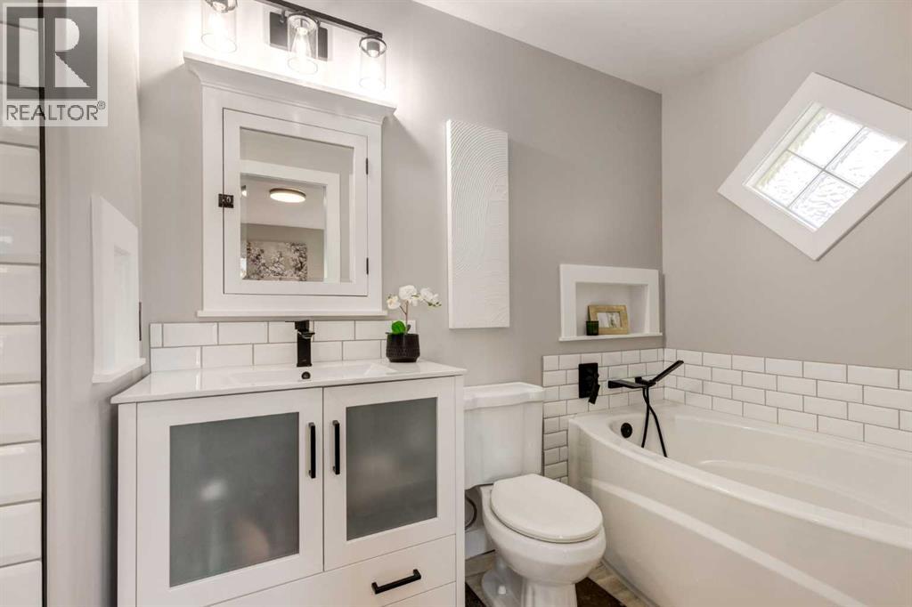 16 Hidden Valley Gardens Nw, Calgary, Alberta  T3A 5X3 - Photo 17 - A2259744