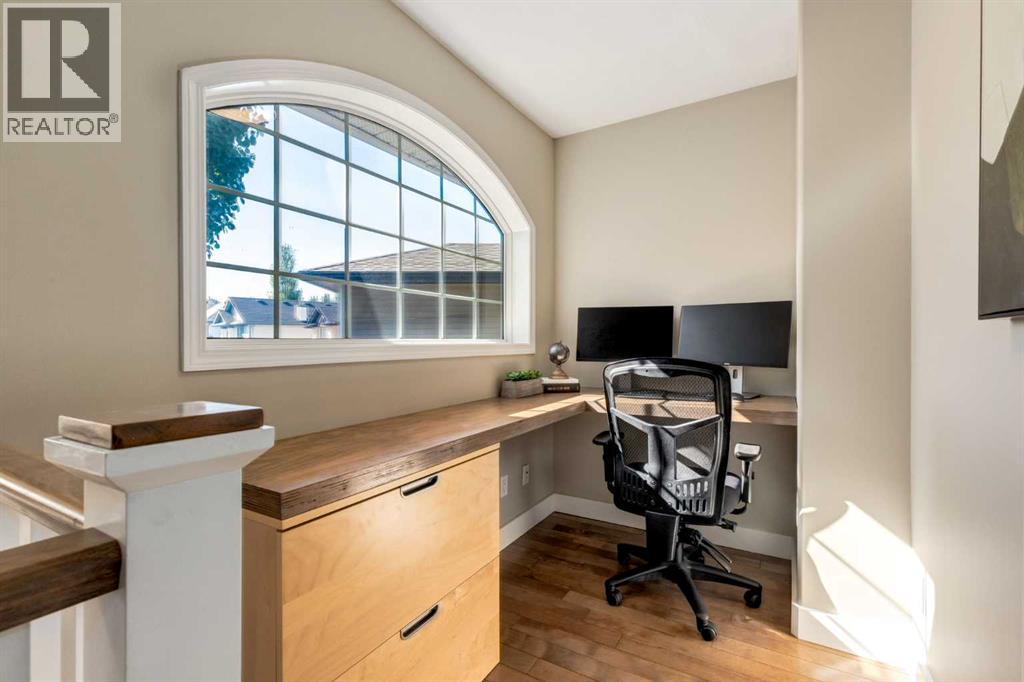 16 Hidden Valley Gardens Nw, Calgary, Alberta  T3A 5X3 - Photo 12 - A2259744