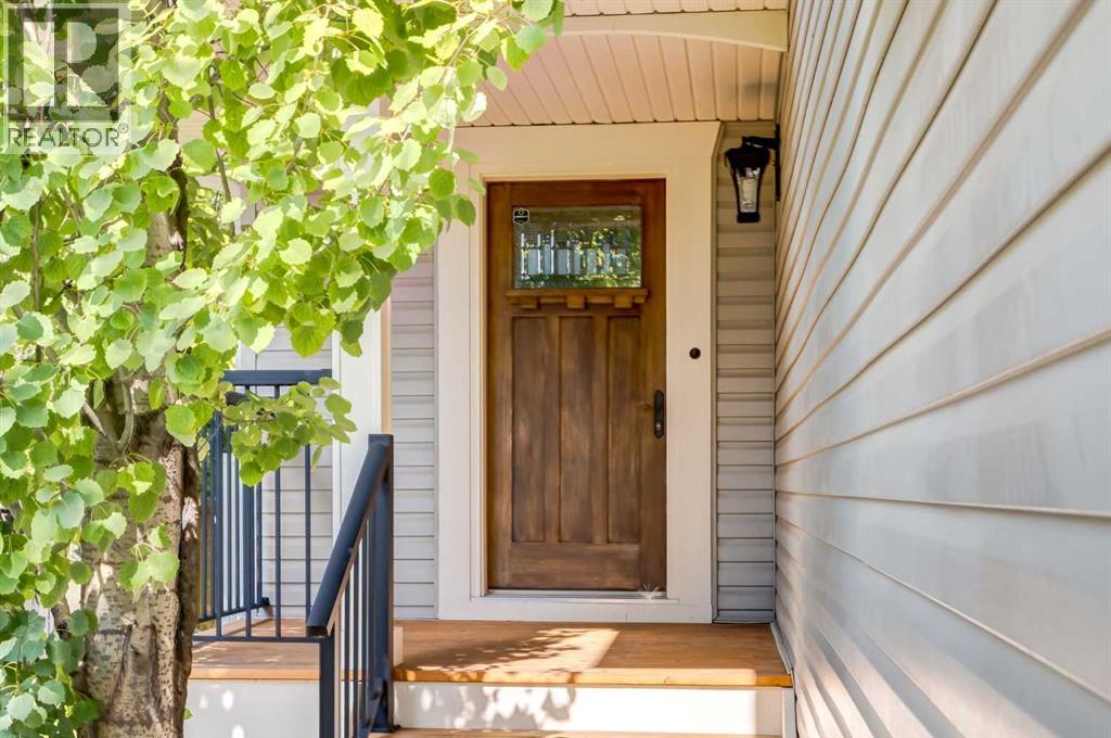 16 Hidden Valley Gardens Nw, Calgary, Alberta  T3A 5X3 - Photo 3 - A2259744