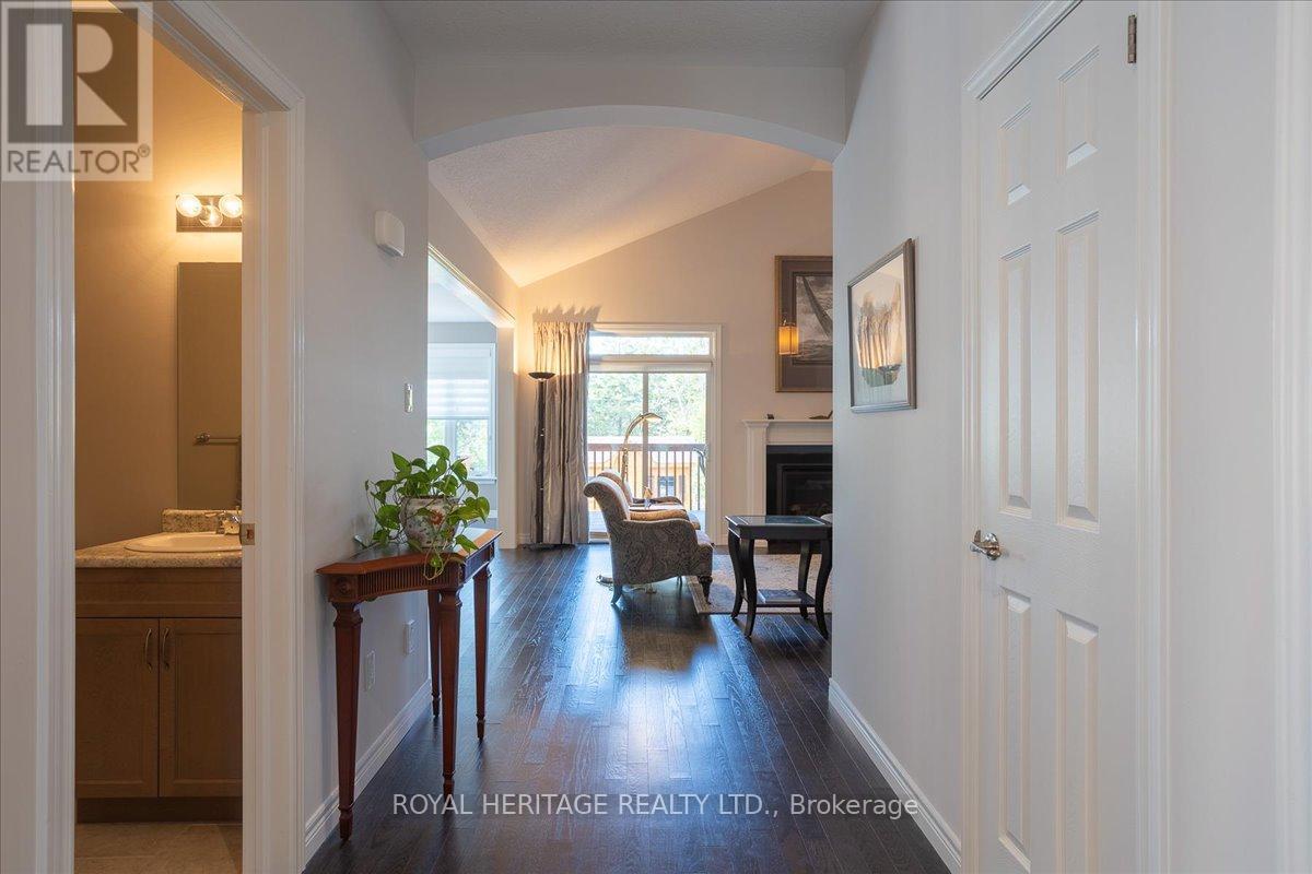 20 Island Bay Drive, Kawartha Lakes, Ontario  K0M 1A0 - Photo 7 - X12312067