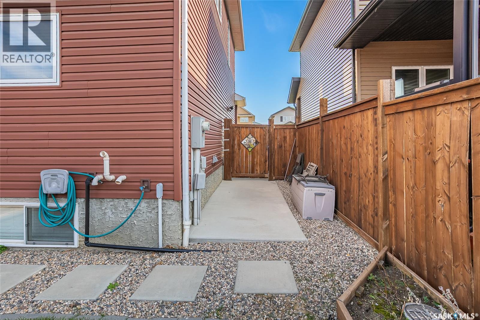 407 Golden Willow Way, Warman, Saskatchewan  S0K 4S2 - Photo 25 - SK020101