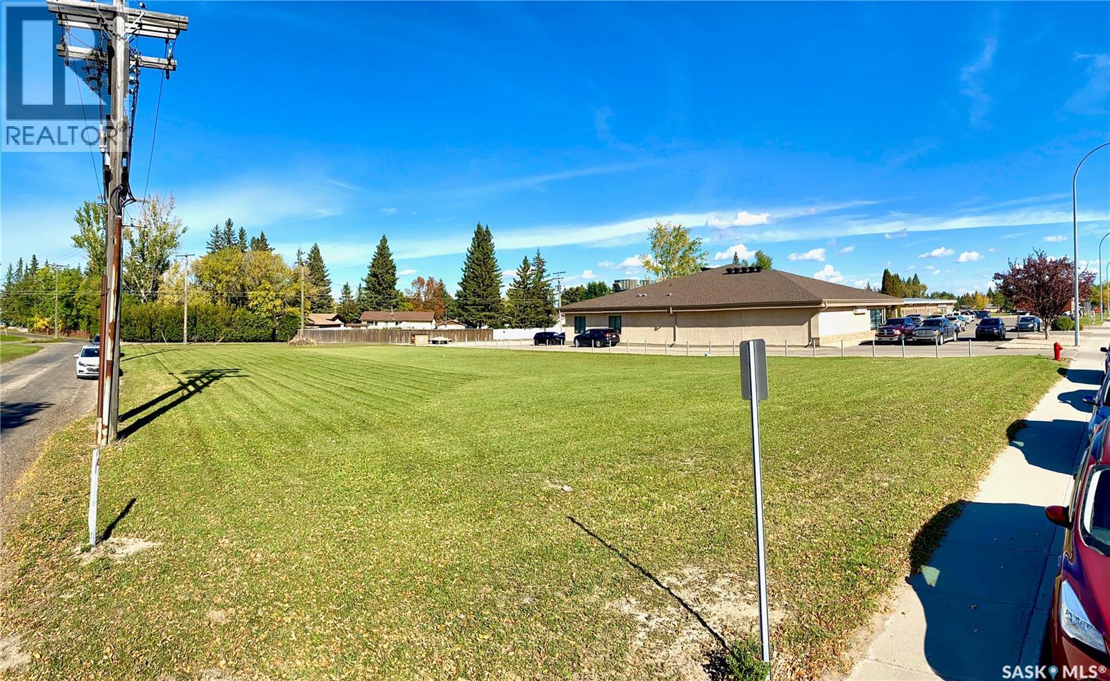 295 Bradbrooke Drive, Yorkton, Saskatchewan  S3N 3L3 - Photo 2 - SK020066