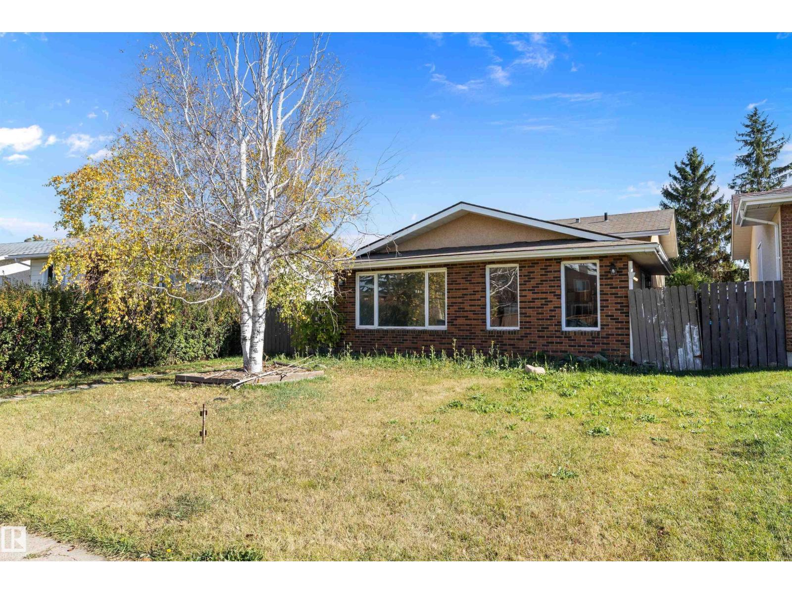 2019 38 St Nw, Edmonton, Alberta  T6L 3G9 - Photo 2 - E4460098