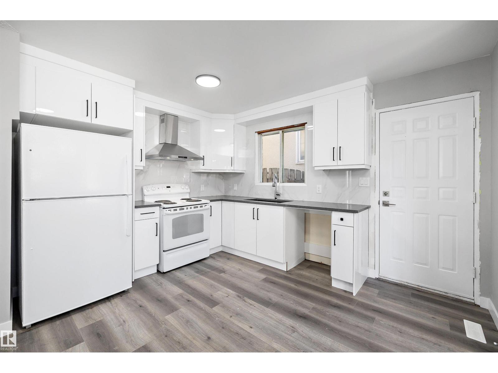 2019 38 St Nw, Edmonton, Alberta  T6L 3G9 - Photo 11 - E4460098