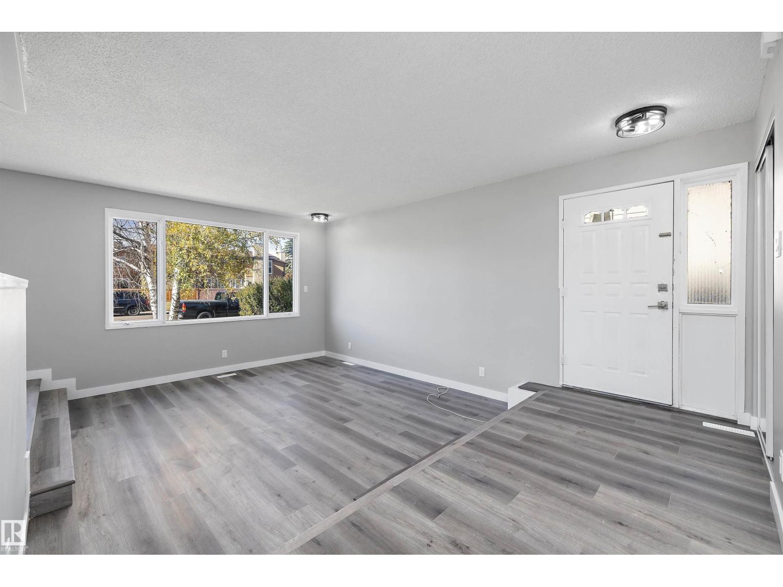 2019 38 St Nw, Edmonton, Alberta  T6L 3G9 - Photo 14 - E4460098