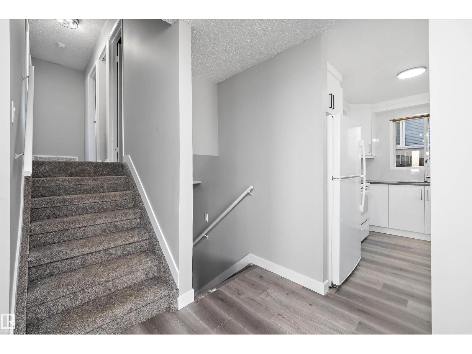 2019 38 St Nw, Edmonton, Alberta  T6L 3G9 - Photo 15 - E4460098