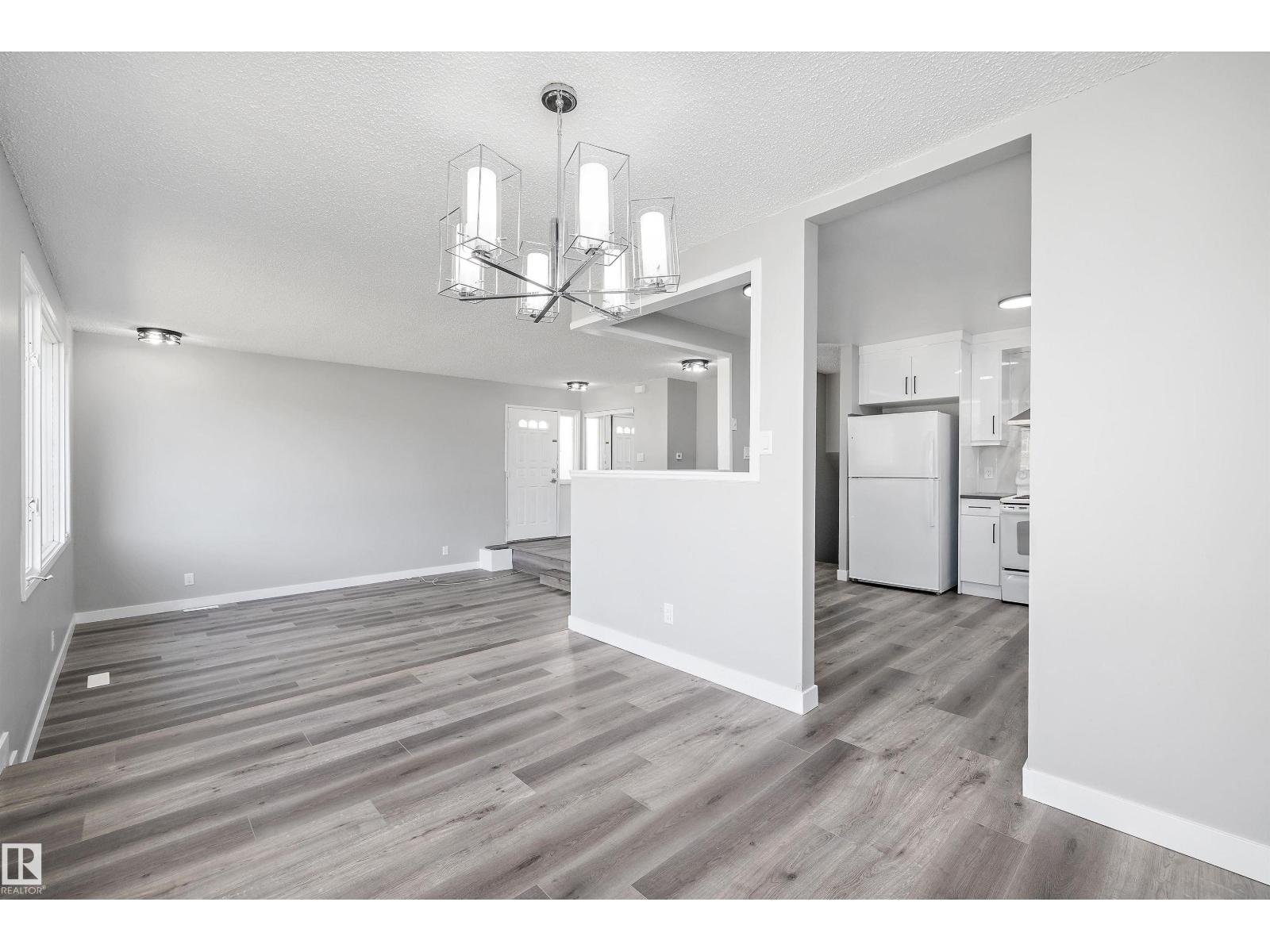 2019 38 St Nw, Edmonton, Alberta  T6L 3G9 - Photo 8 - E4460098