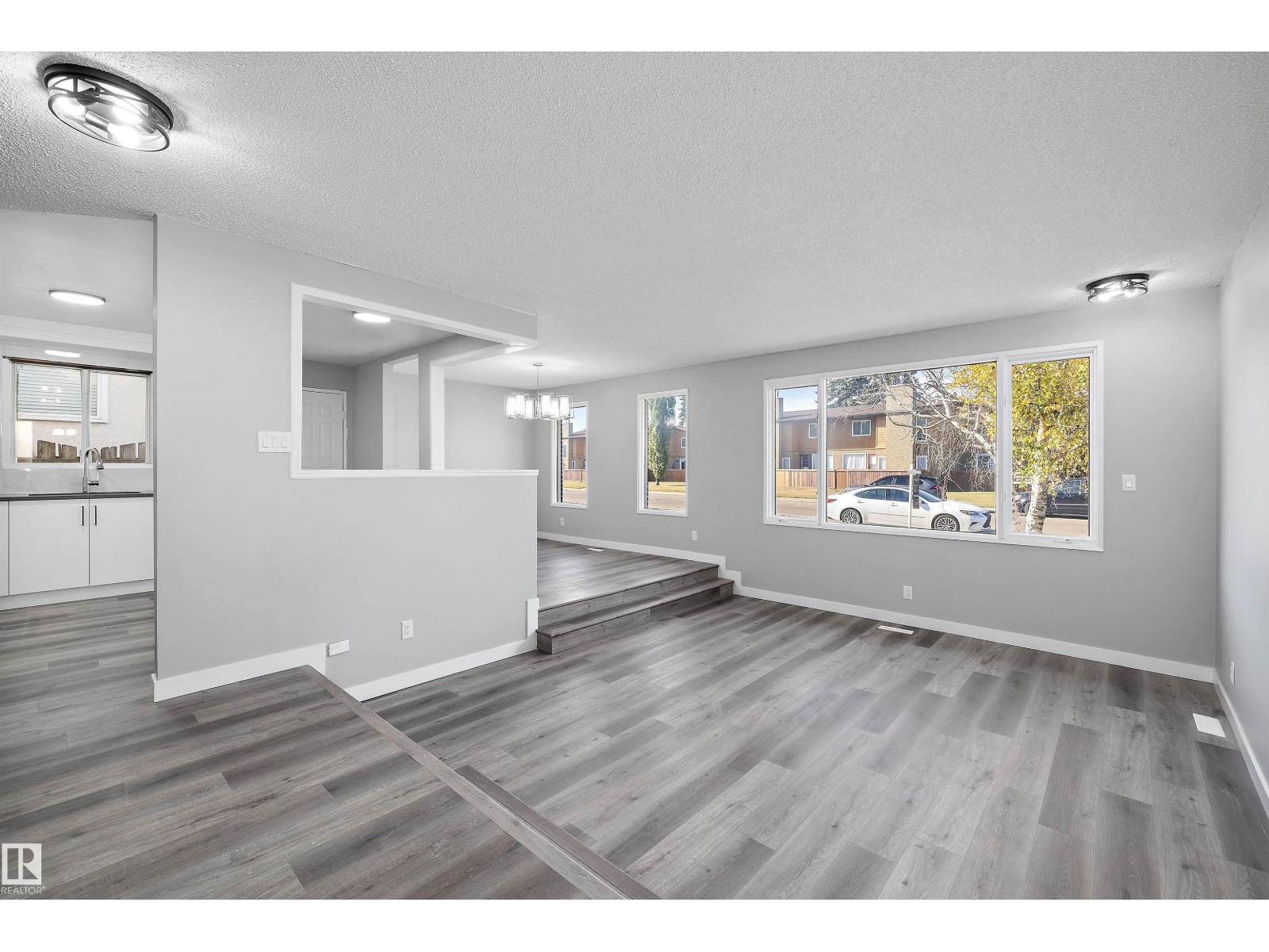 2019 38 St Nw, Edmonton, Alberta  T6L 3G9 - Photo 7 - E4460098