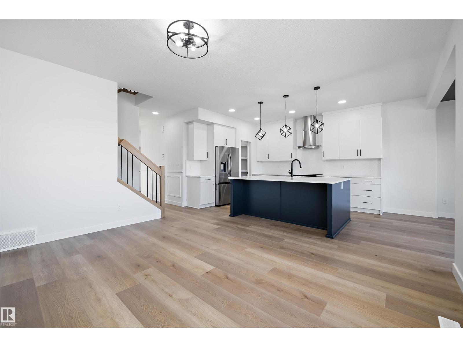 Unknown Address, ,     - Photo 11 - E4460107