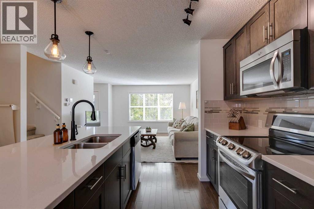 44 Evansborough Common Nw, Calgary, Alberta  T3P 0M6 - Photo 12 - A2260530