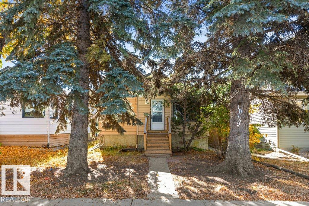 10749 72 Av Nw, Edmonton, Alberta  T6E 1A2 - Photo 2 - E4460875