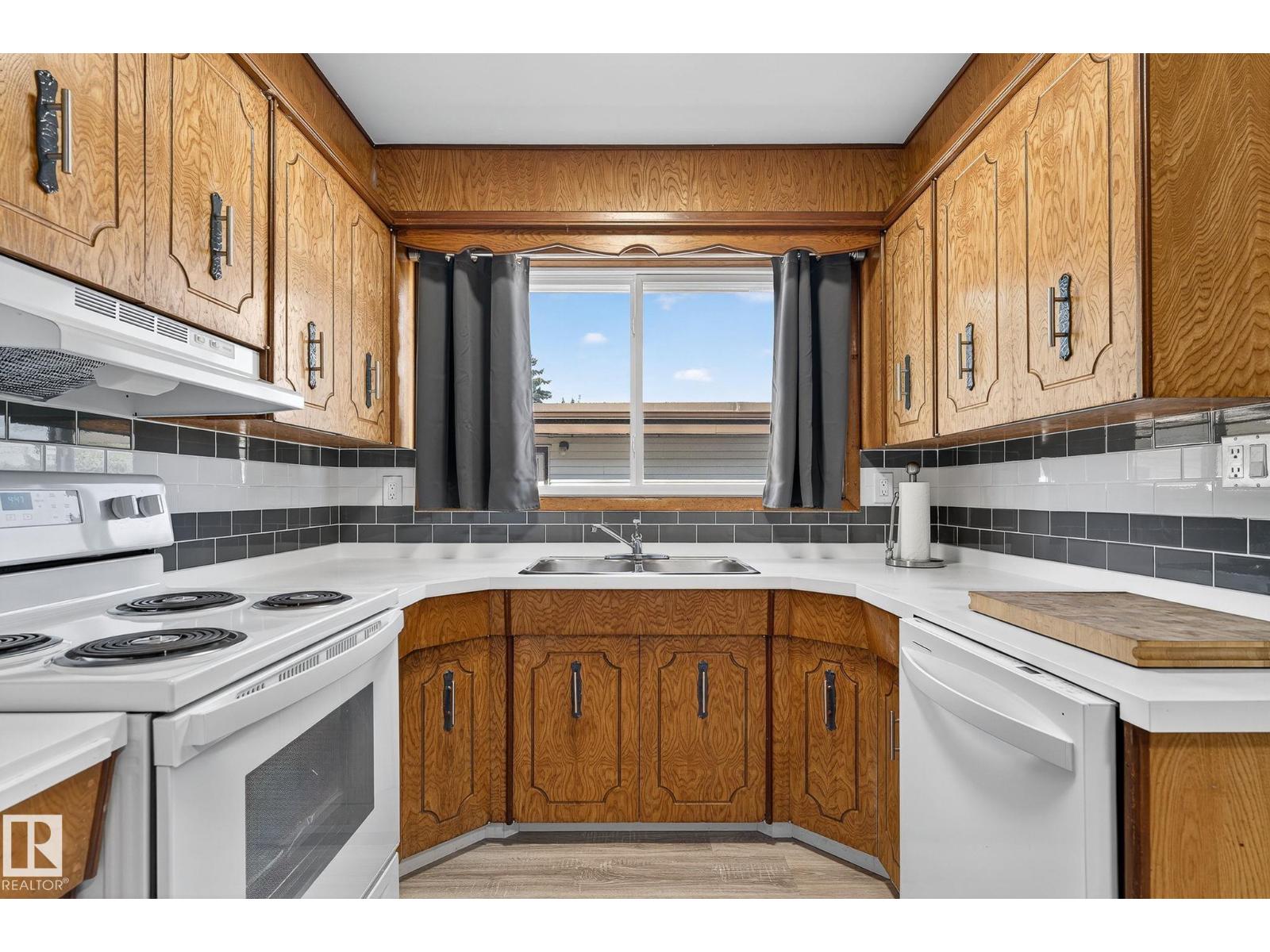 12410 134 Av Nw Nw, Edmonton, Alberta  T5J 3Y4 - Photo 25 - E4460877