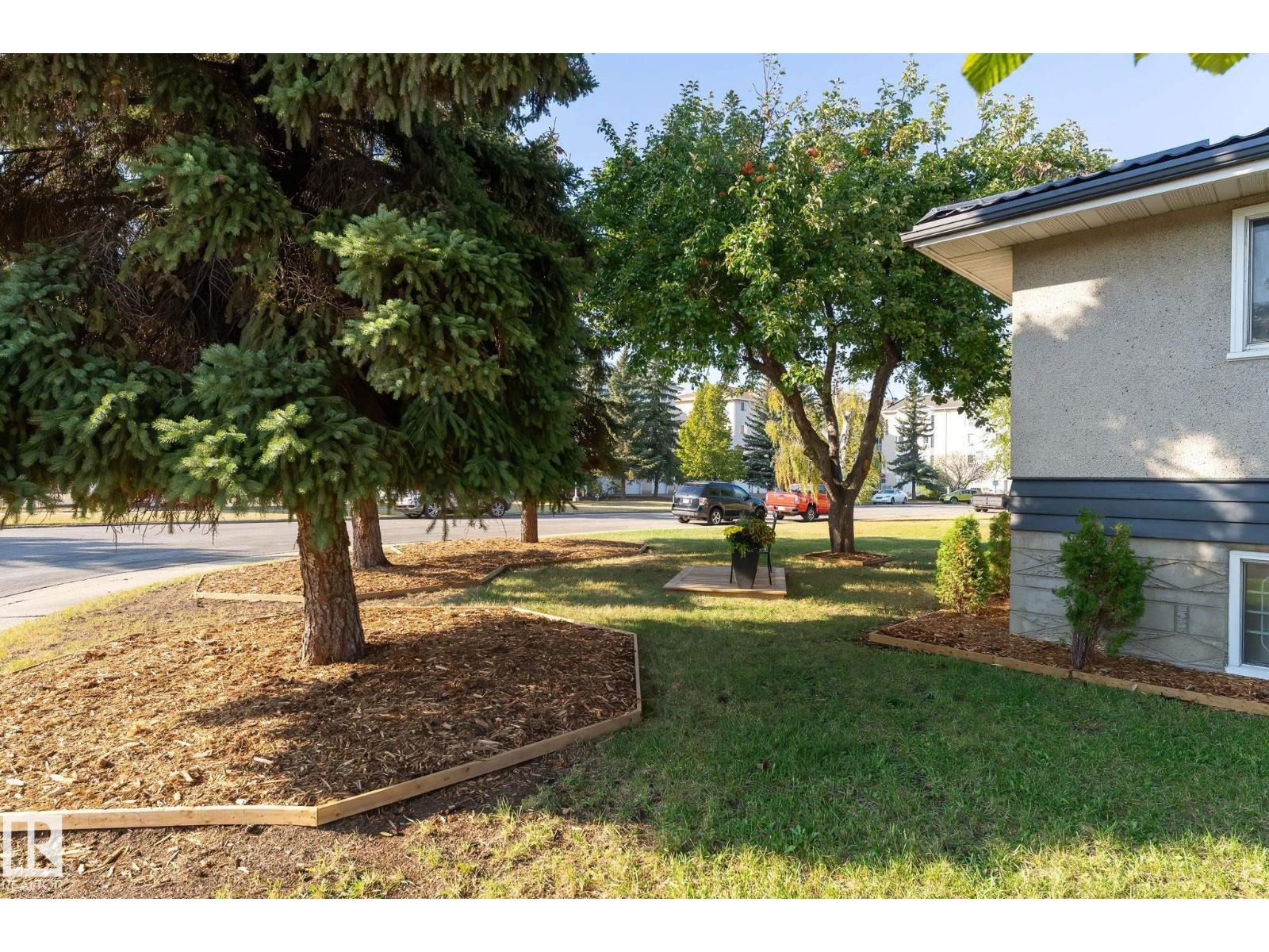 12410 134 Av Nw Nw, Edmonton, Alberta  T5J 3Y4 - Photo 9 - E4460877