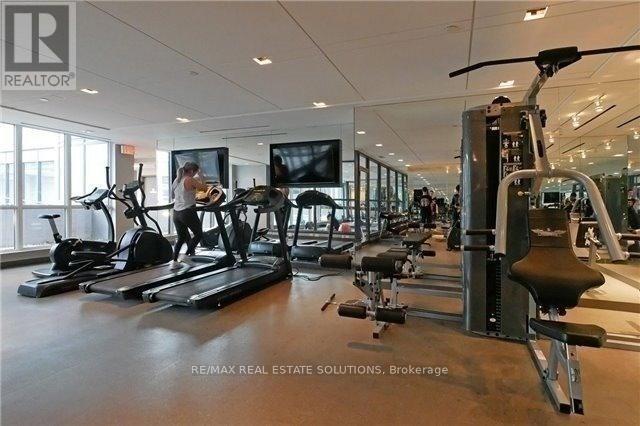 1303 - 210 Simcoe Street, Toronto, Ontario  M5T 0A9 - Photo 16 - C12445171