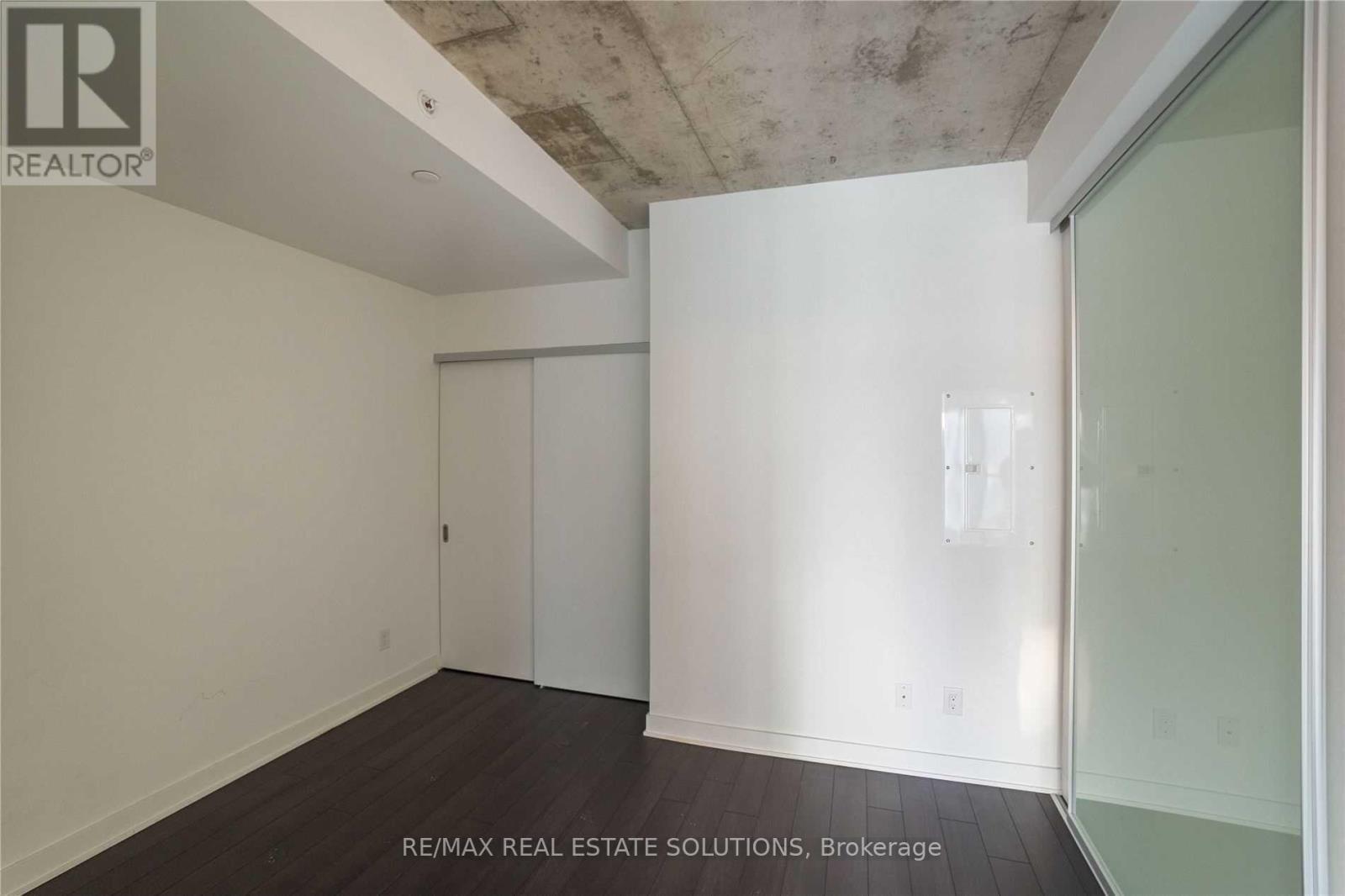 1303 - 210 Simcoe Street, Toronto, Ontario  M5T 0A9 - Photo 7 - C12445171