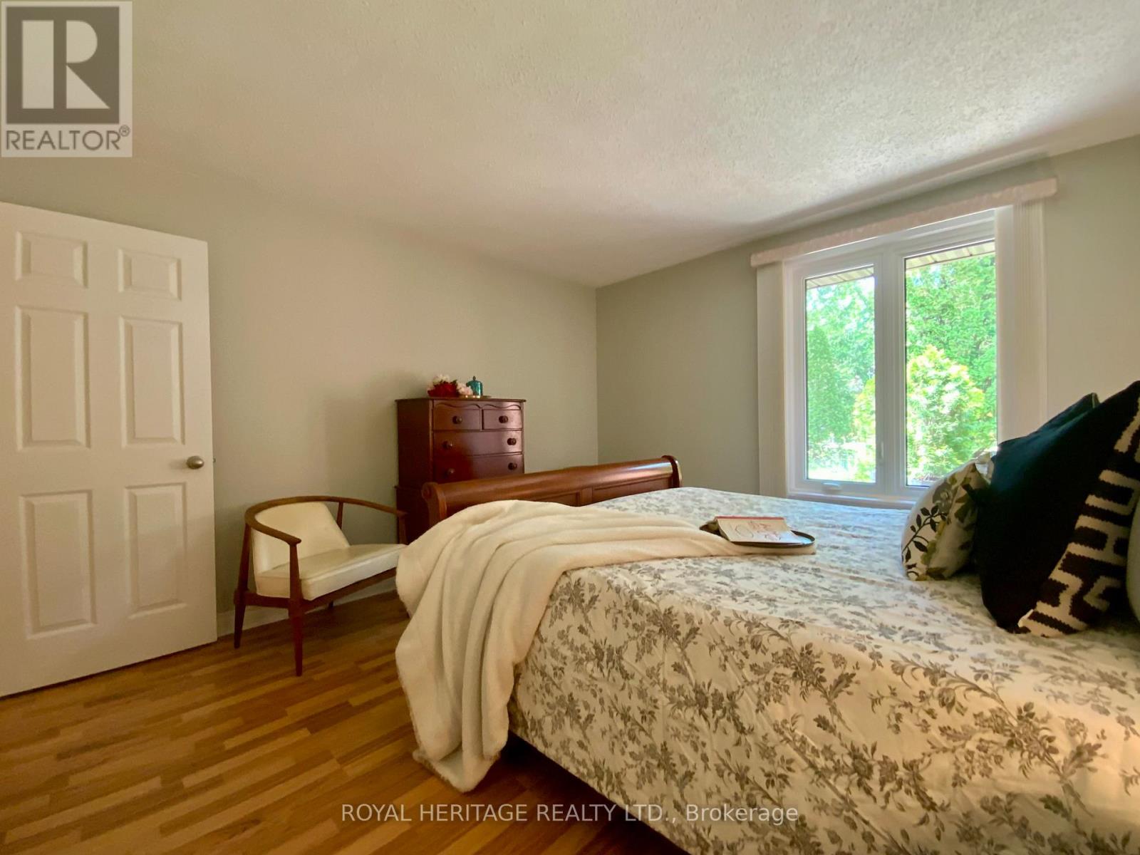 405 - 200 East Street S, Kawartha Lakes, Ontario  K0M 1A0 - Photo 11 - X12368523