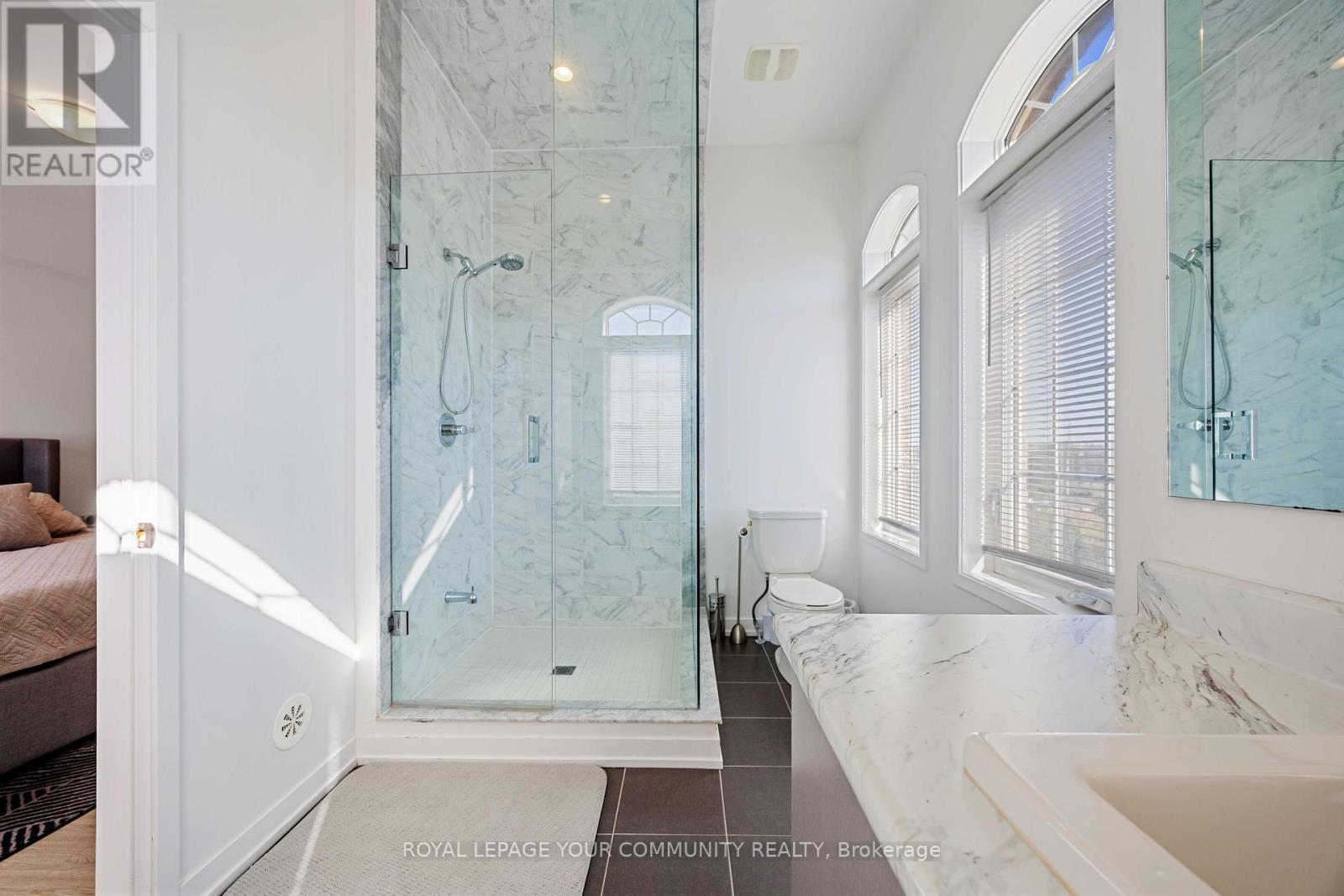 320 Clay Stones Street, Newmarket, Ontario  L3X 0M1 - Photo 41 - N12445162