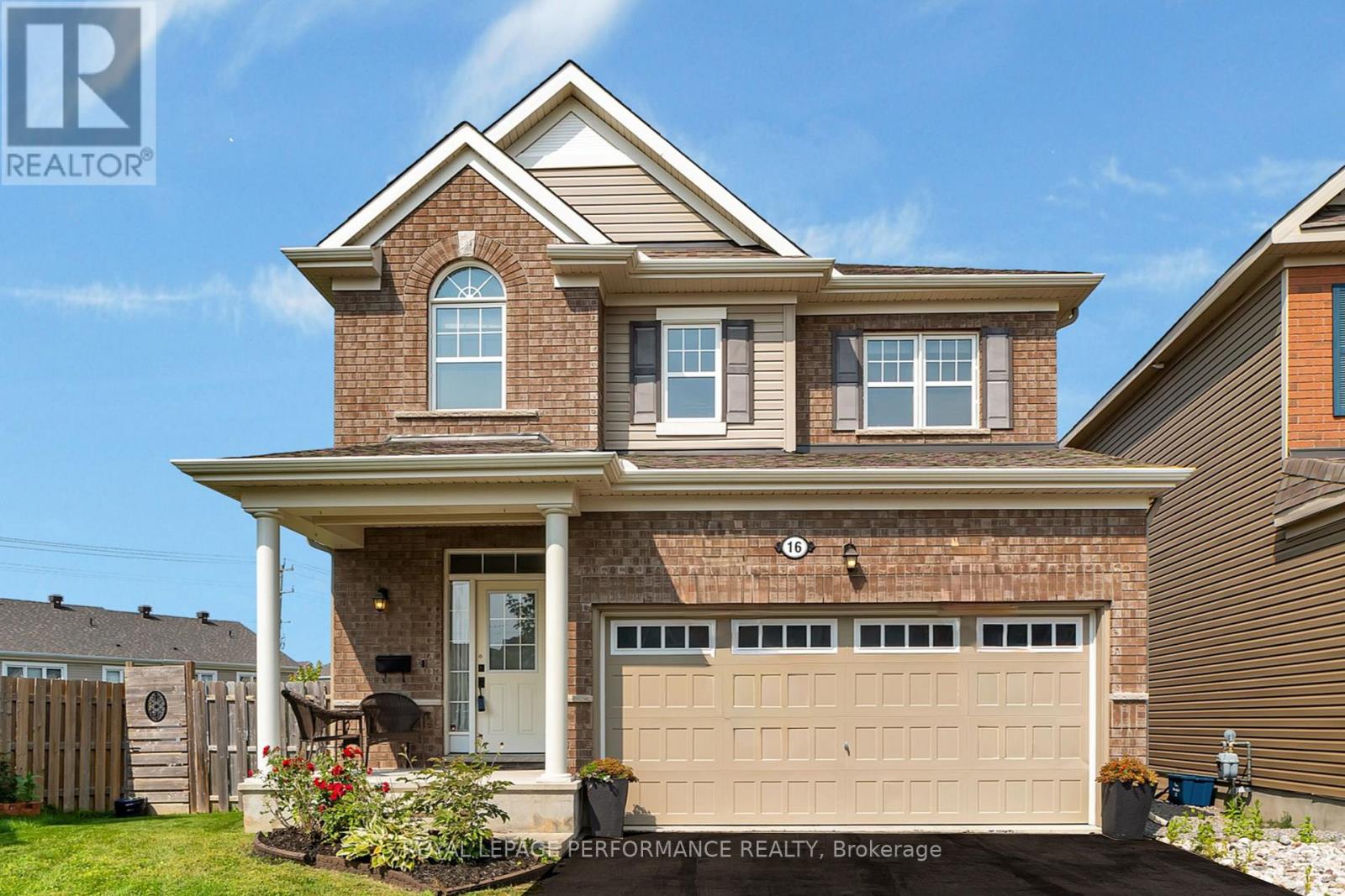 16 Sweetbay Circle, Ottawa, Ontario  K2S 0W8 - Photo 2 - X12407529