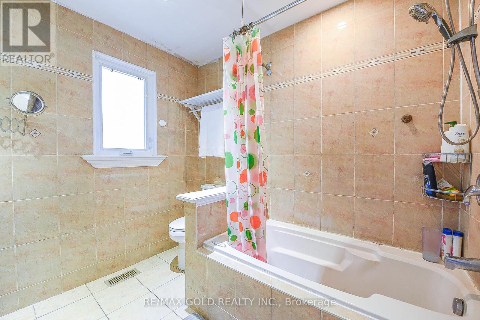 13 Foster Road, Mississauga (Malton), Ontario  L4T 1C3 - Photo 20 - W12445159