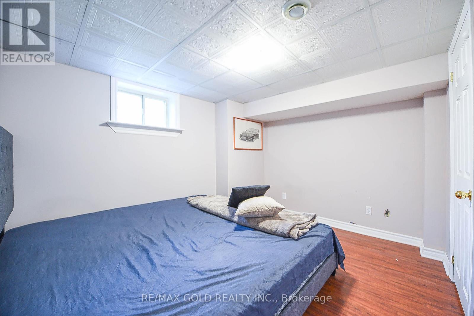 13 Foster Road, Mississauga (Malton), Ontario  L4T 1C3 - Photo 36 - W12445159