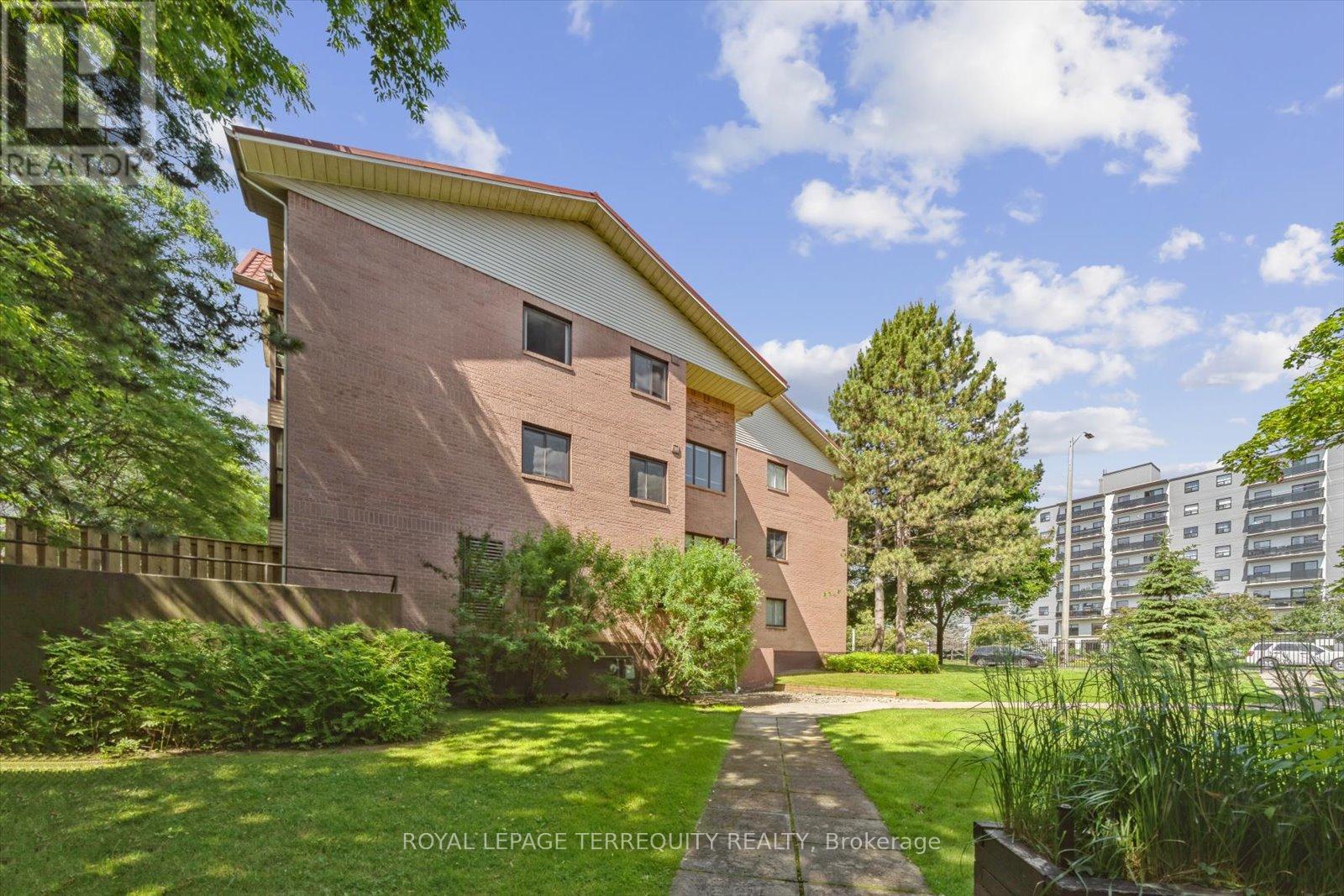 208 - 1275 Cornerbrook Place, Mississauga (Erindale), Ontario  L5C 3J3 - Photo 28 - W12445164