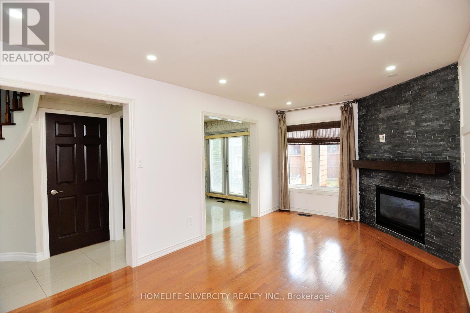 38 Esposito Drive, Caledon (Bolton East), Ontario  L7E 1T4 - Photo 17 - W12445177