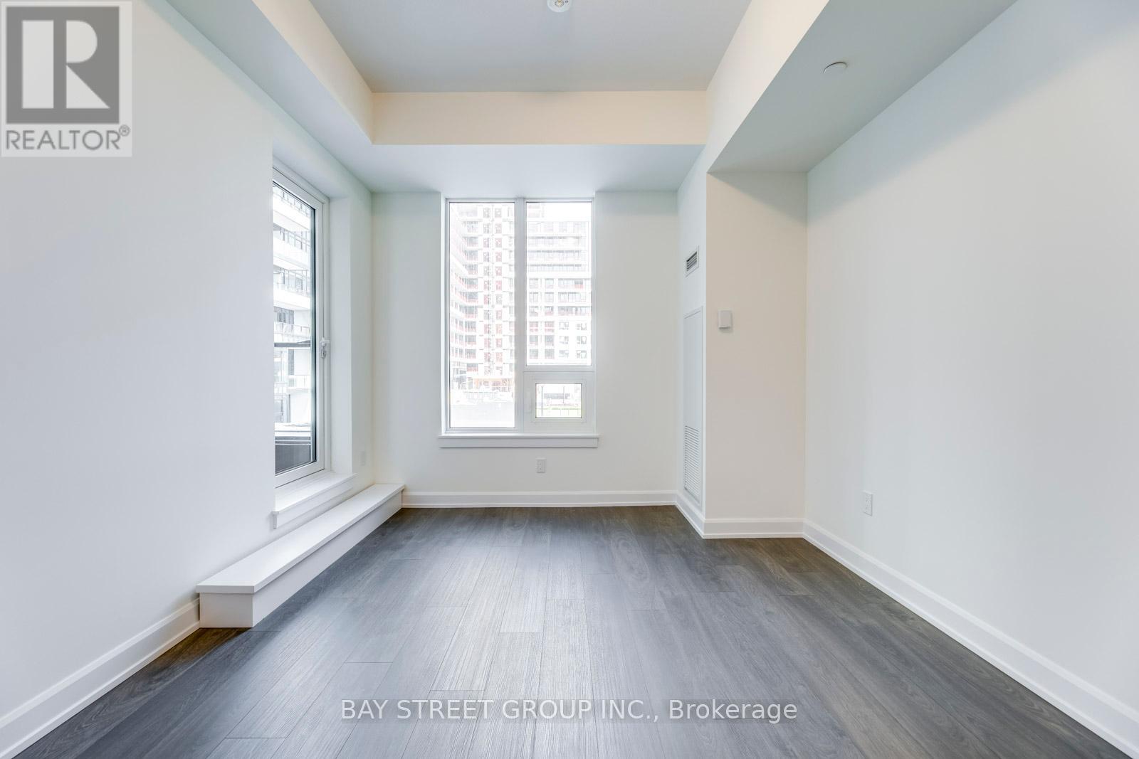 204 - 3200 William Coltson Avenue, Oakville, Ontario  L6H 7W6 - Photo 12 - W12445187