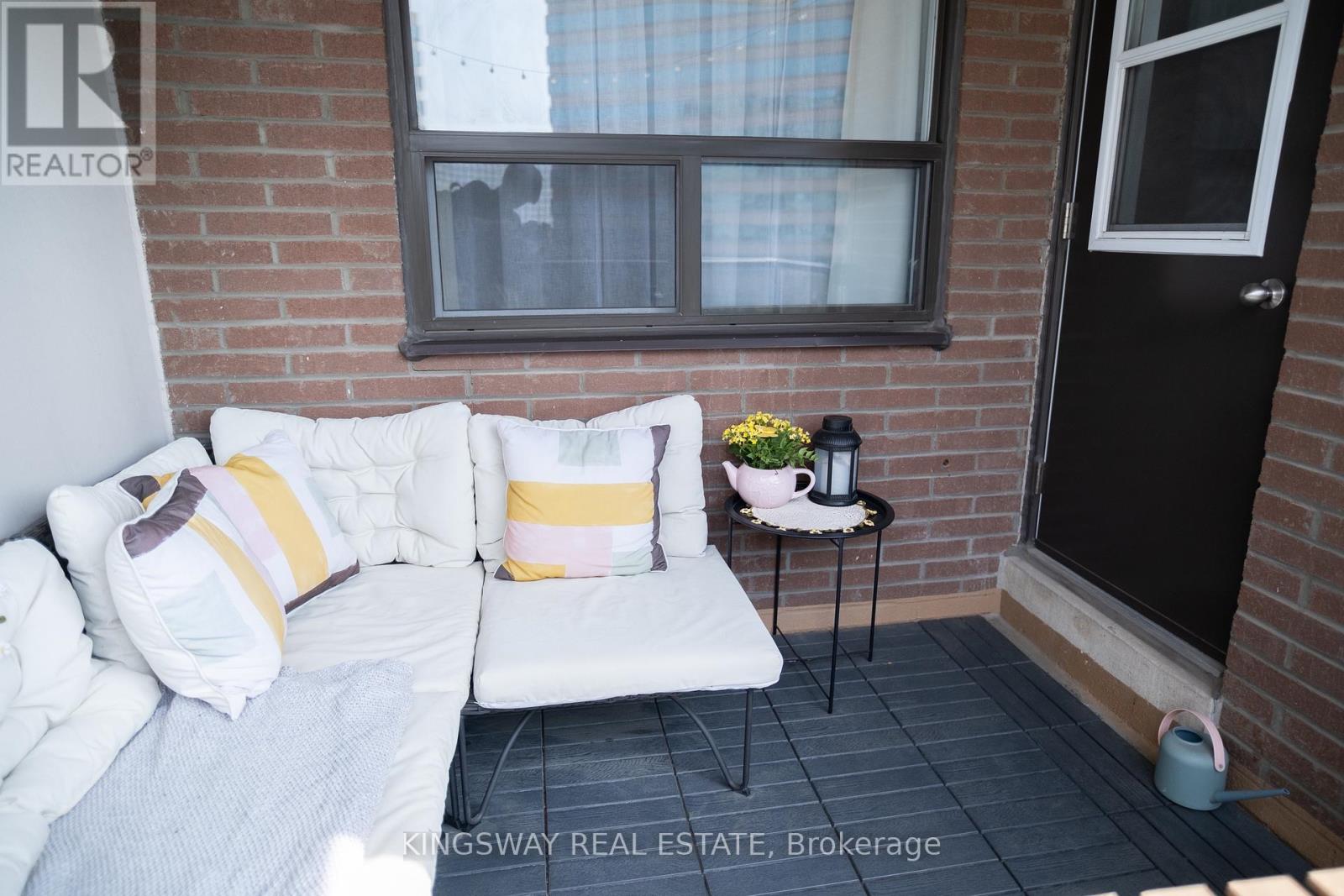 518 - 451 The West Mall Drive, Toronto (Etobicoke West Mall), Ontario  M9C 1G1 - Photo 14 - W12445193