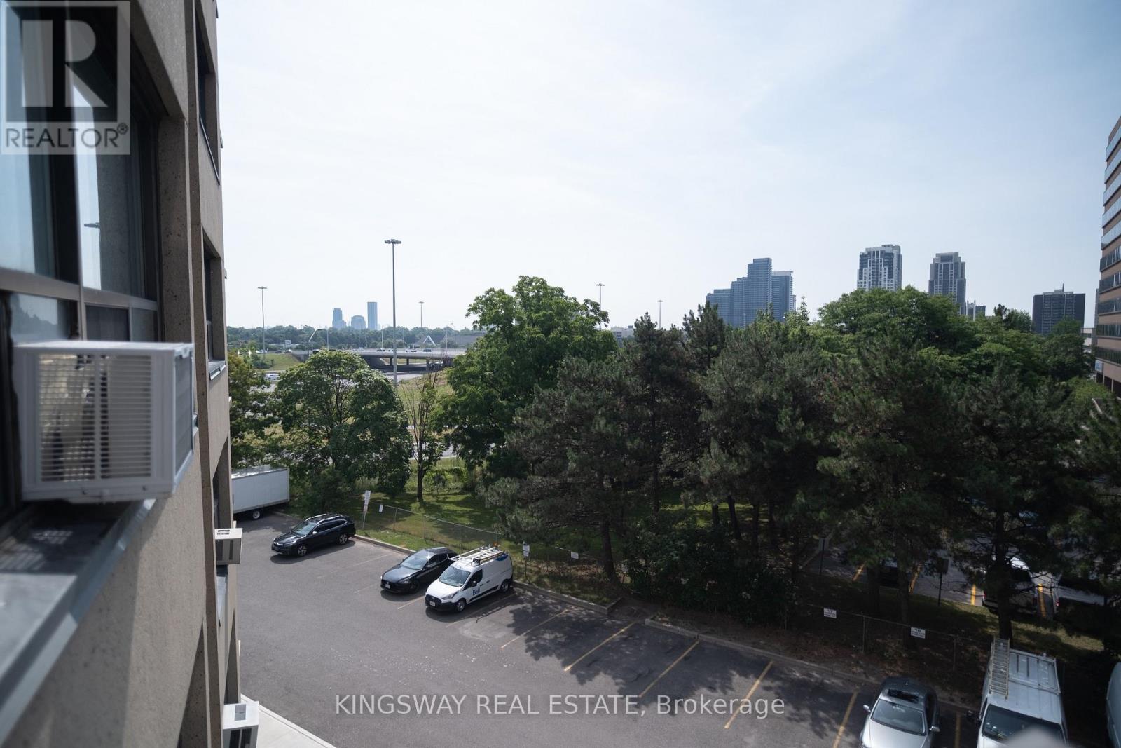 518 - 451 The West Mall Drive, Toronto (Etobicoke West Mall), Ontario  M9C 1G1 - Photo 15 - W12445193
