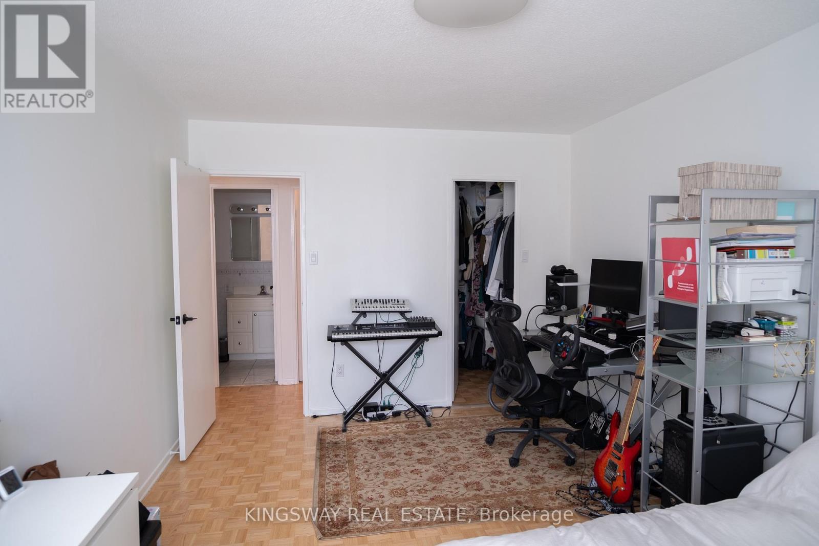 518 - 451 The West Mall Drive, Toronto (Etobicoke West Mall), Ontario  M9C 1G1 - Photo 17 - W12445193