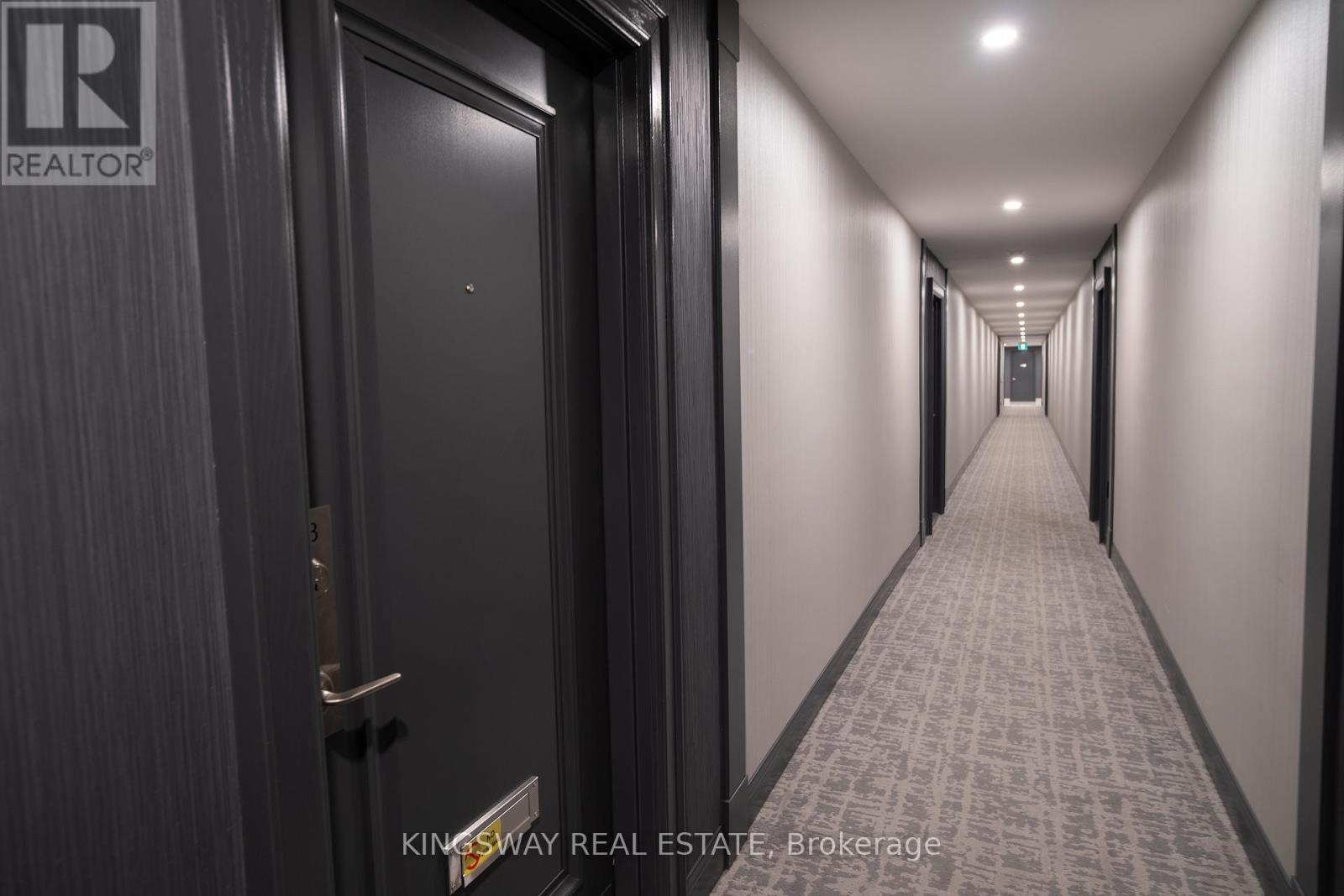 518 - 451 The West Mall Drive, Toronto (Etobicoke West Mall), Ontario  M9C 1G1 - Photo 21 - W12445193