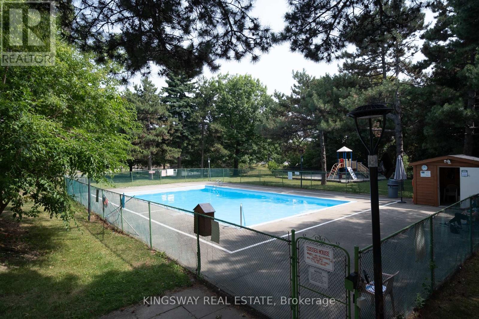 518 - 451 The West Mall Drive, Toronto (Etobicoke West Mall), Ontario  M9C 1G1 - Photo 23 - W12445193