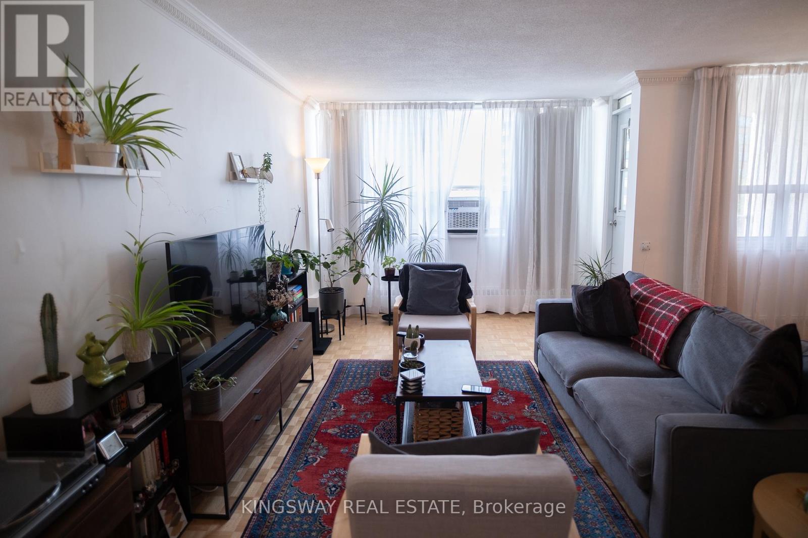 518 - 451 The West Mall Drive, Toronto (Etobicoke West Mall), Ontario  M9C 1G1 - Photo 5 - W12445193