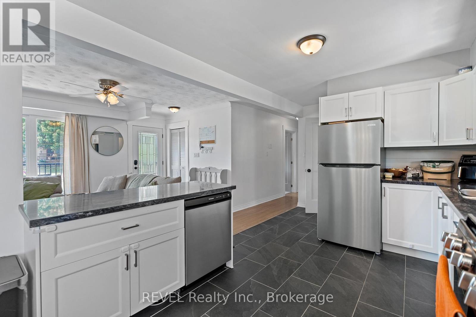 8 St George Court, Fort Erie, Ontario  L0S 1B0 - Photo 15 - X12445206