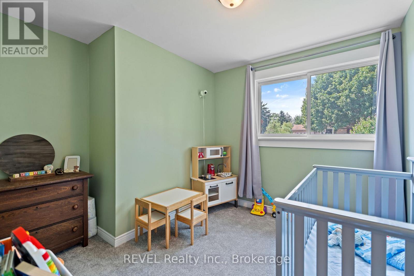 8 St George Court, Fort Erie, Ontario  L0S 1B0 - Photo 19 - X12445206