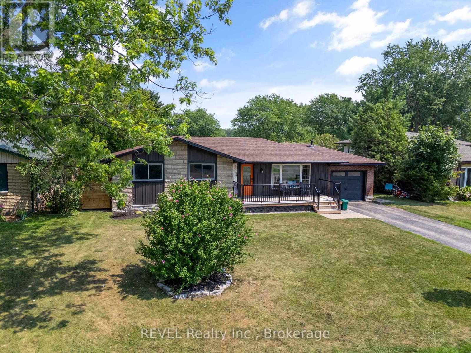 8 St George Court, Fort Erie, Ontario  L0S 1B0 - Photo 32 - X12445206