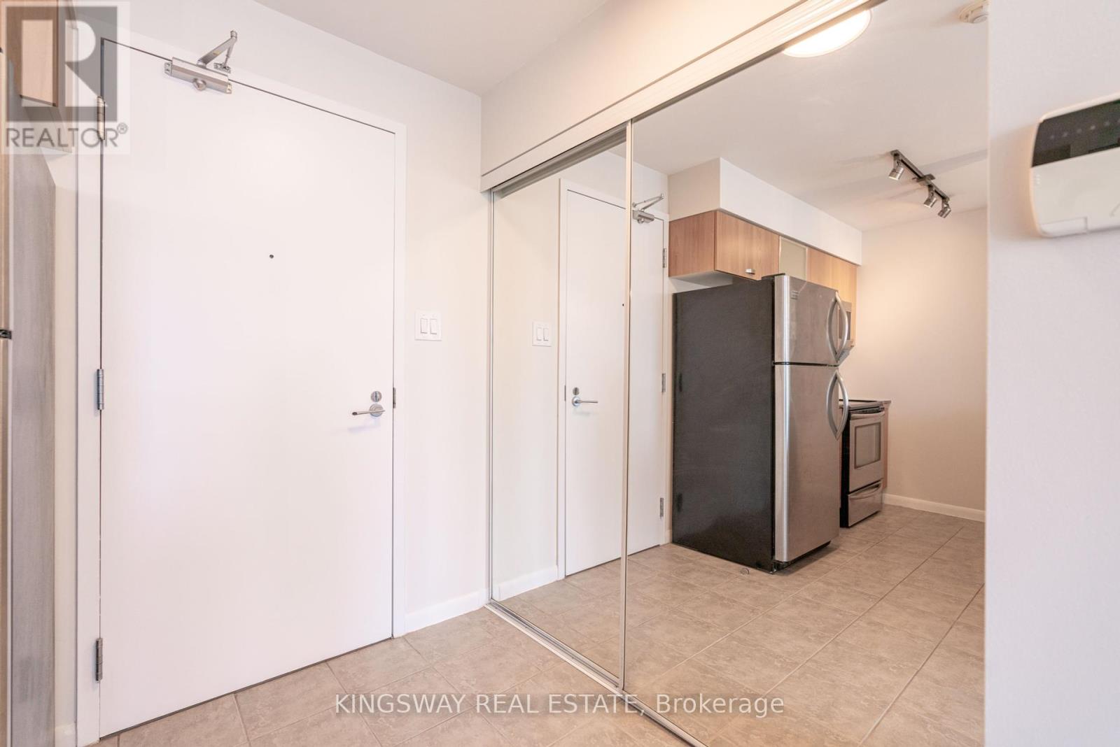 2706 - 38 Grenville Street, Toronto, Ontario  M4Y 1A5 - Photo 13 - C12434524