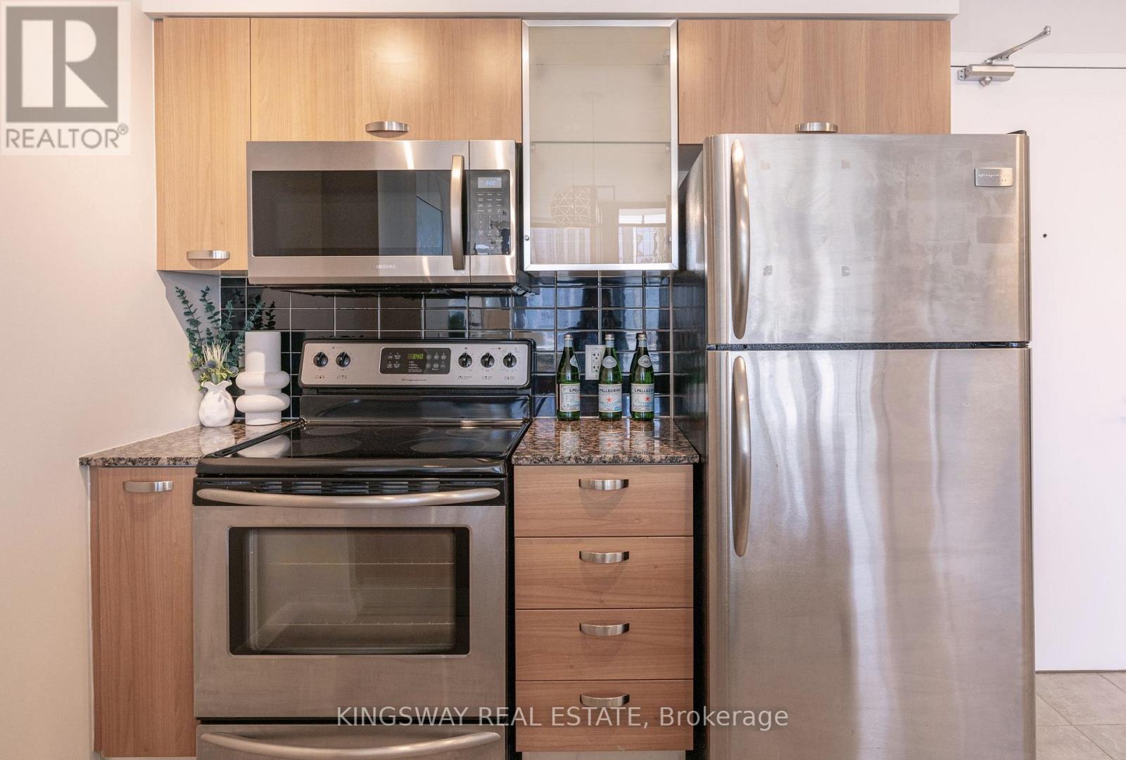 2706 - 38 Grenville Street, Toronto, Ontario  M4Y 1A5 - Photo 14 - C12434524