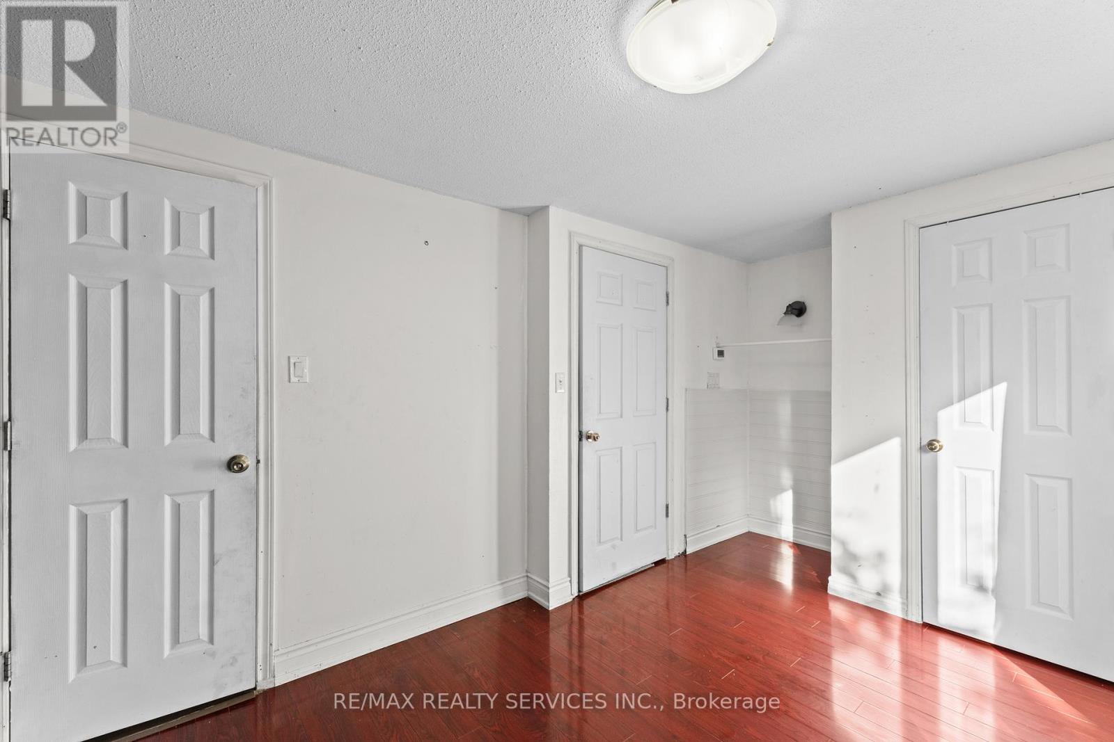 20 Madoc Drive, Brampton, Ontario  L6V 1Z9 - Photo 15 - W12443540