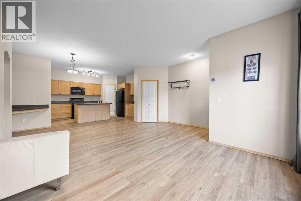 102, 31 Panatella Landing Nw, Calgary, Alberta  T3K 0K8 - Photo 9 - A2250392