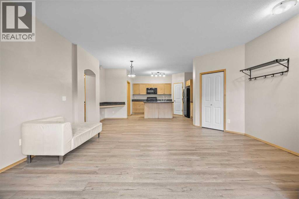 102, 31 Panatella Landing Nw, Calgary, Alberta  T3K 0K8 - Photo 8 - A2250392