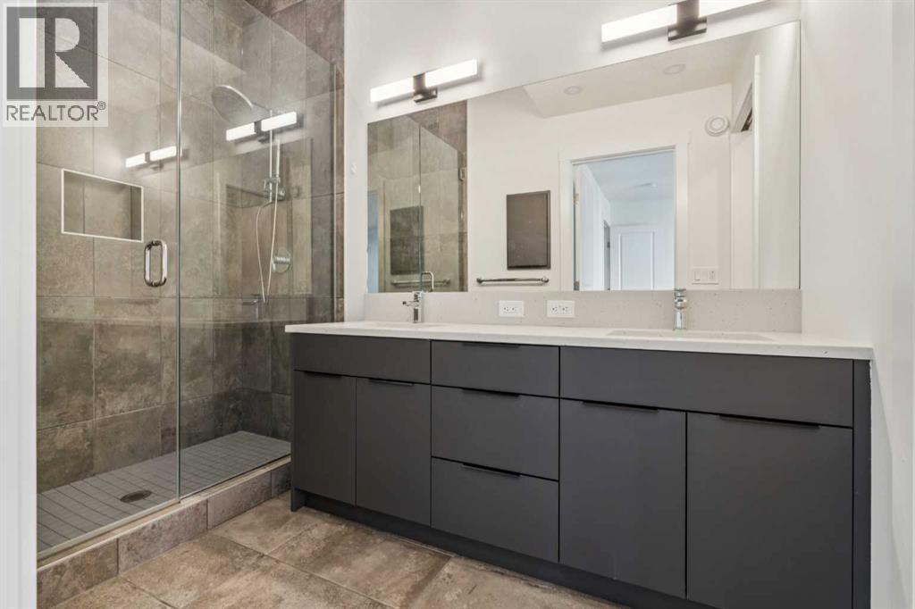 228 Sovereign Common Sw, Calgary, Alberta  T3C 3Y3 - Photo 19 - A2252893