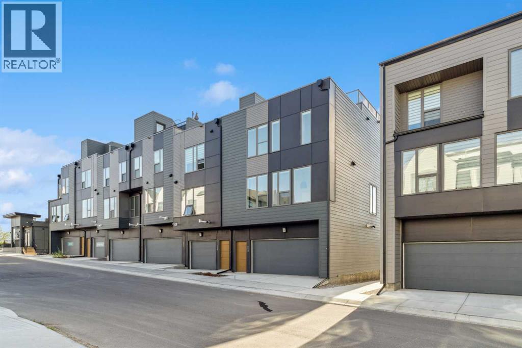 228 Sovereign Common Sw, Calgary, Alberta  T3C 3Y3 - Photo 32 - A2252893