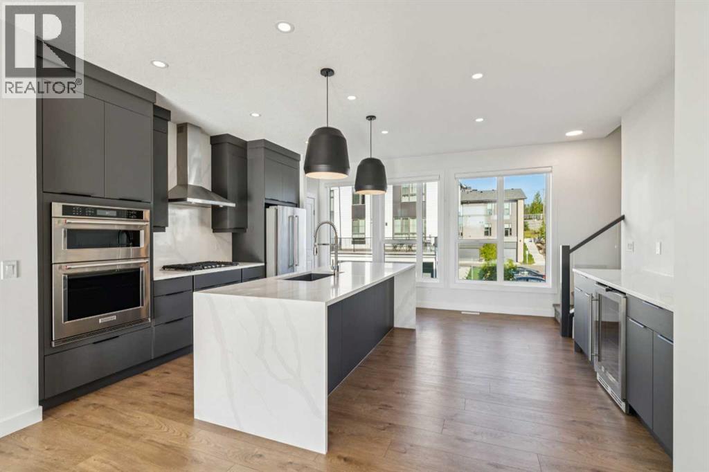 228 Sovereign Common Sw, Calgary, Alberta  T3C 3Y3 - Photo 12 - A2252893