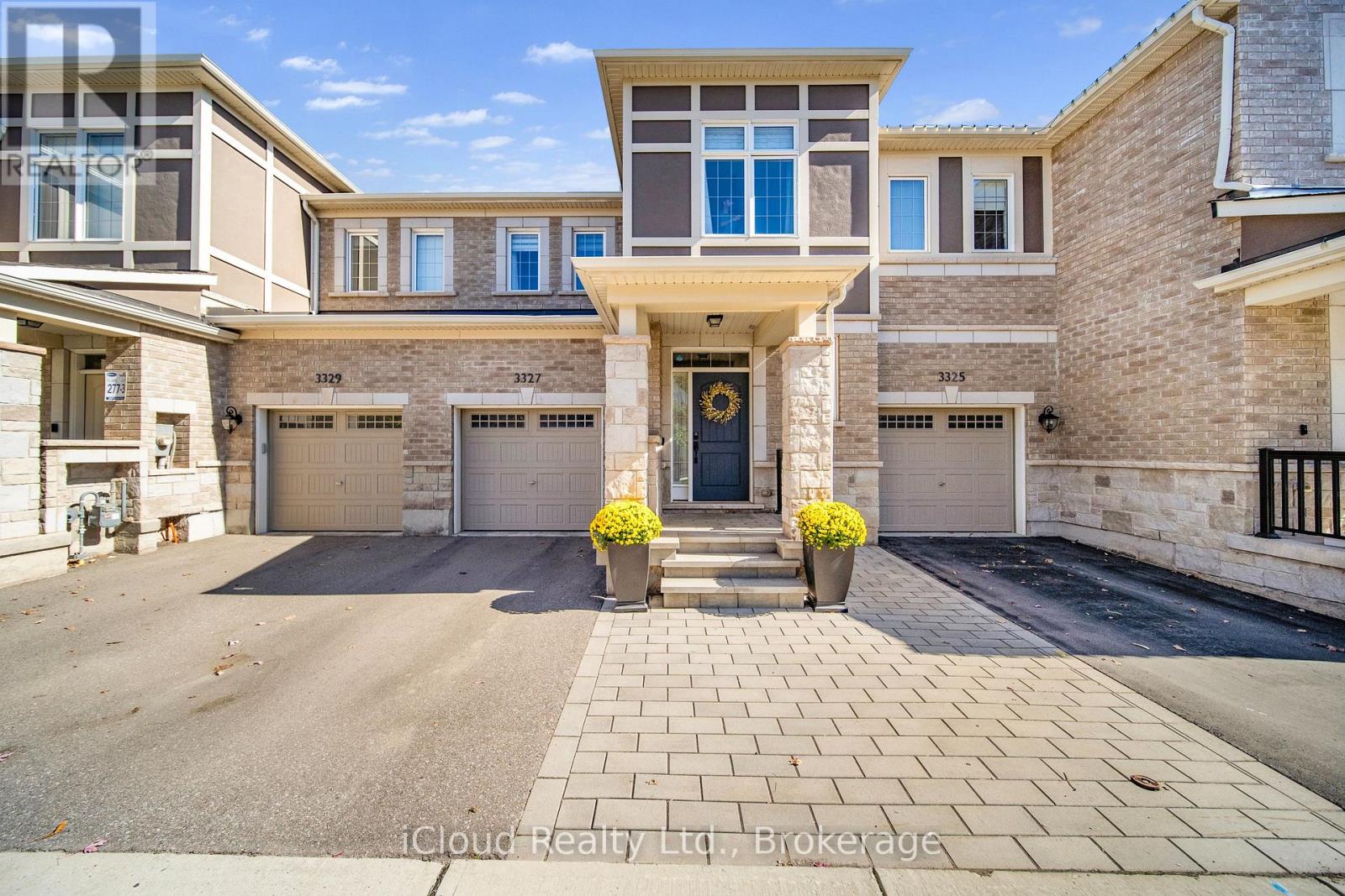 3327 ERASMUM STREET, Oakville, Ontario