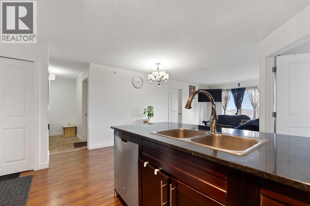 411, 15 Saddlestone Way Ne, Calgary, Alberta  T3J 0S3 - Photo 10 - A2253990
